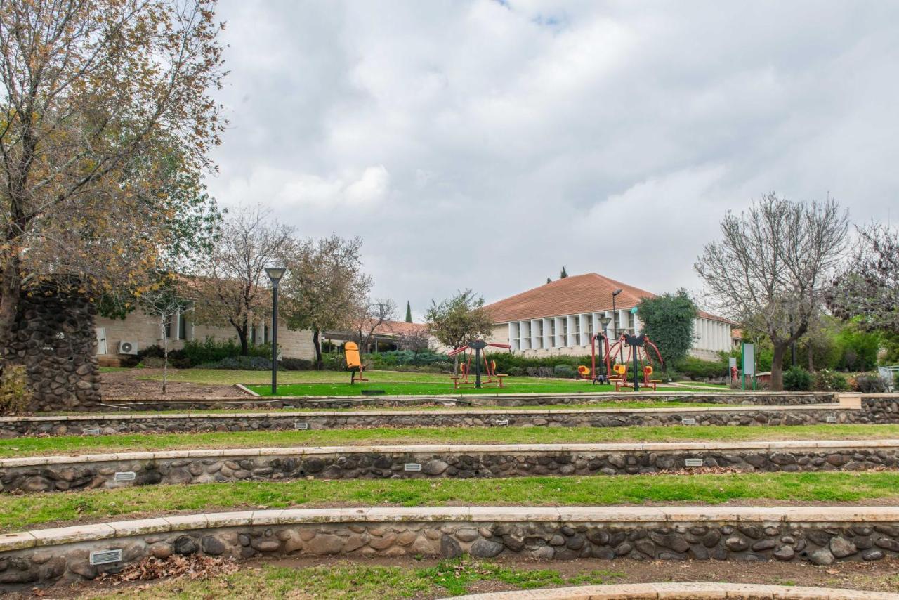 Hi - Tel Hai Hostel Kefar Gil'adi Exterior photo